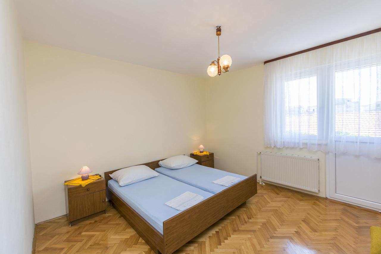 Apartment Hans Primošten المظهر الخارجي الصورة
